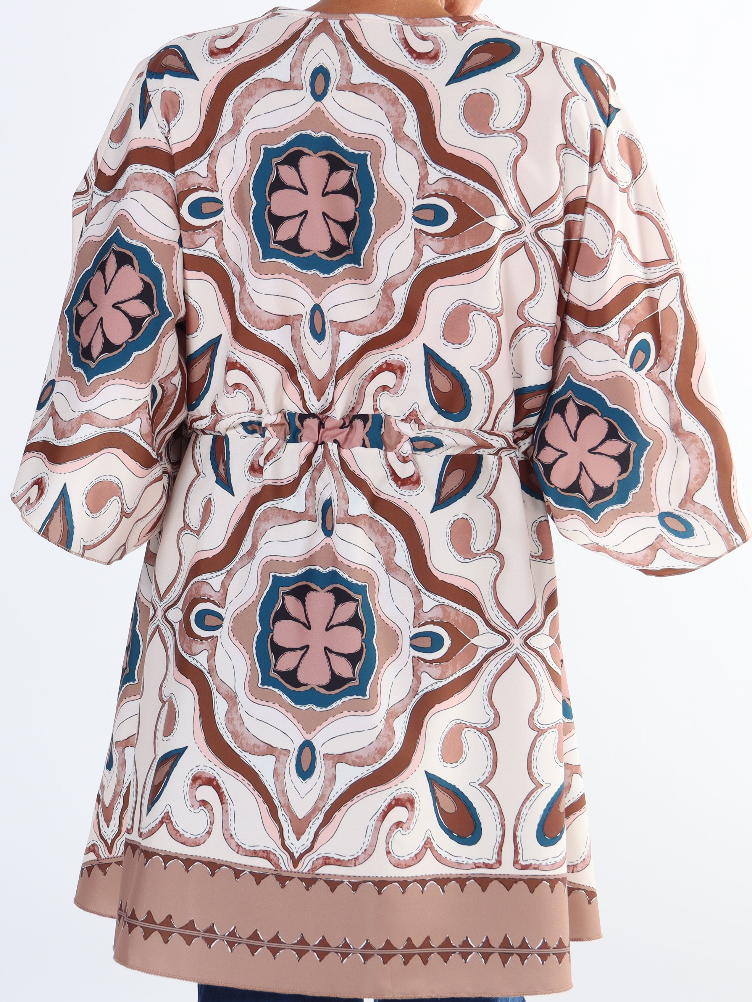 Yeva Tunika - Plus size mönstrad tunika med knytband